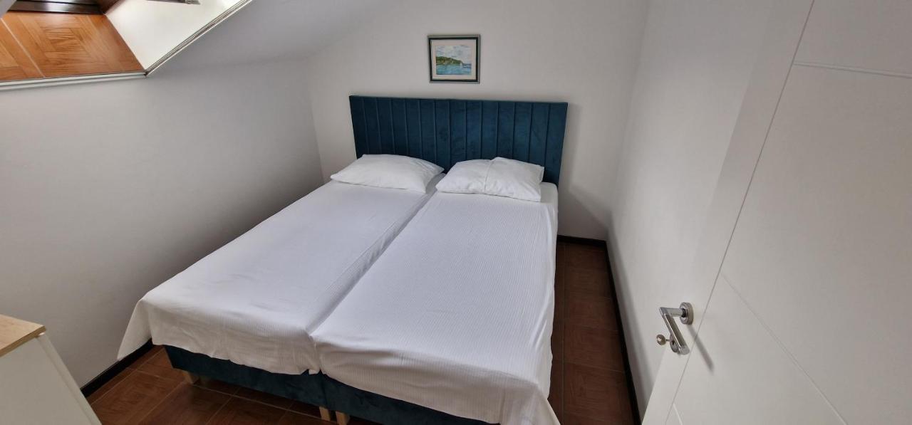 Apartmani Eladora Biograd Na Moru Exterior foto