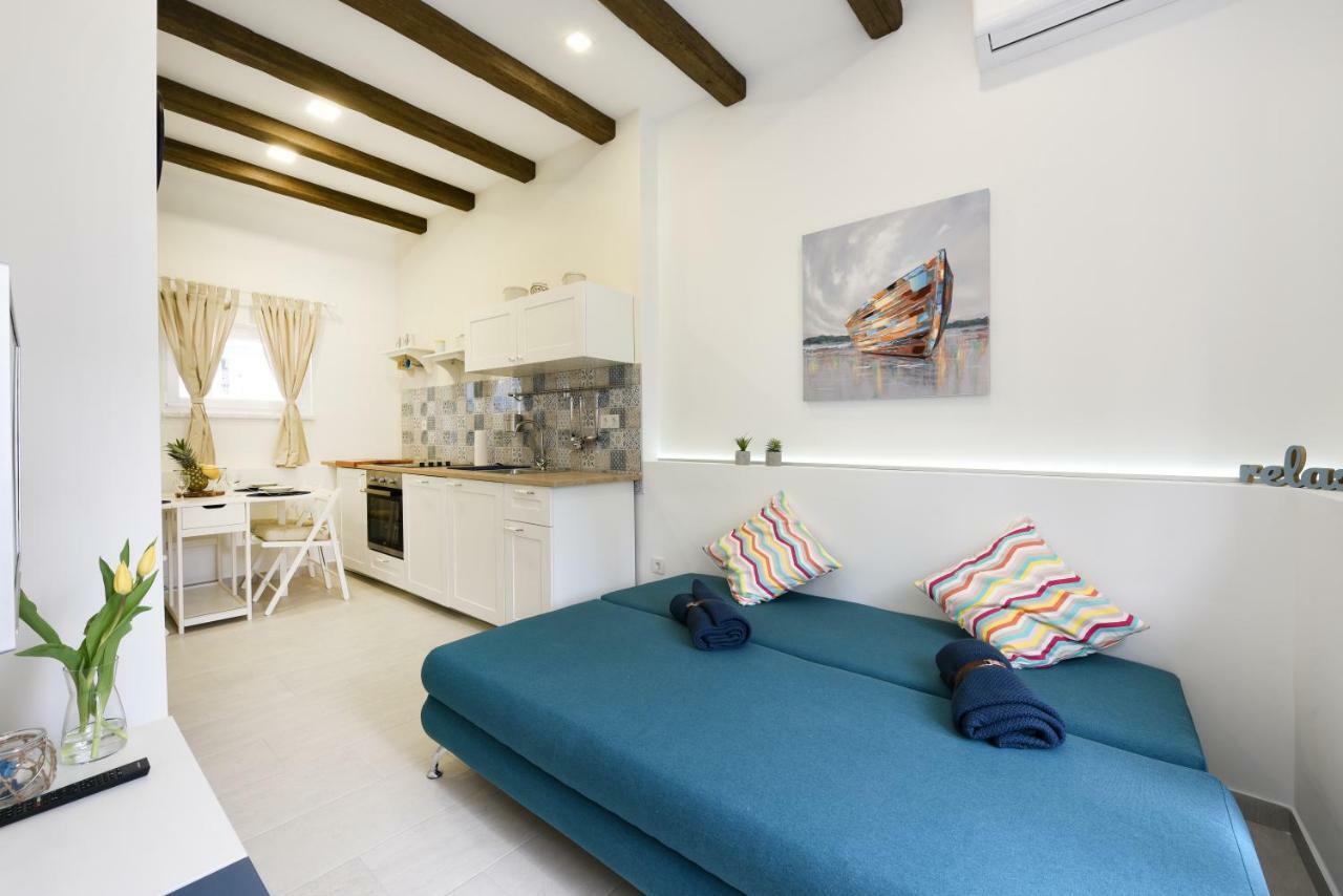 Apartmani Eladora Biograd Na Moru Exterior foto